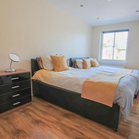 Stylish Modern Newly Built Apartment 15 Min From City Centre Edimburgo Esterno foto