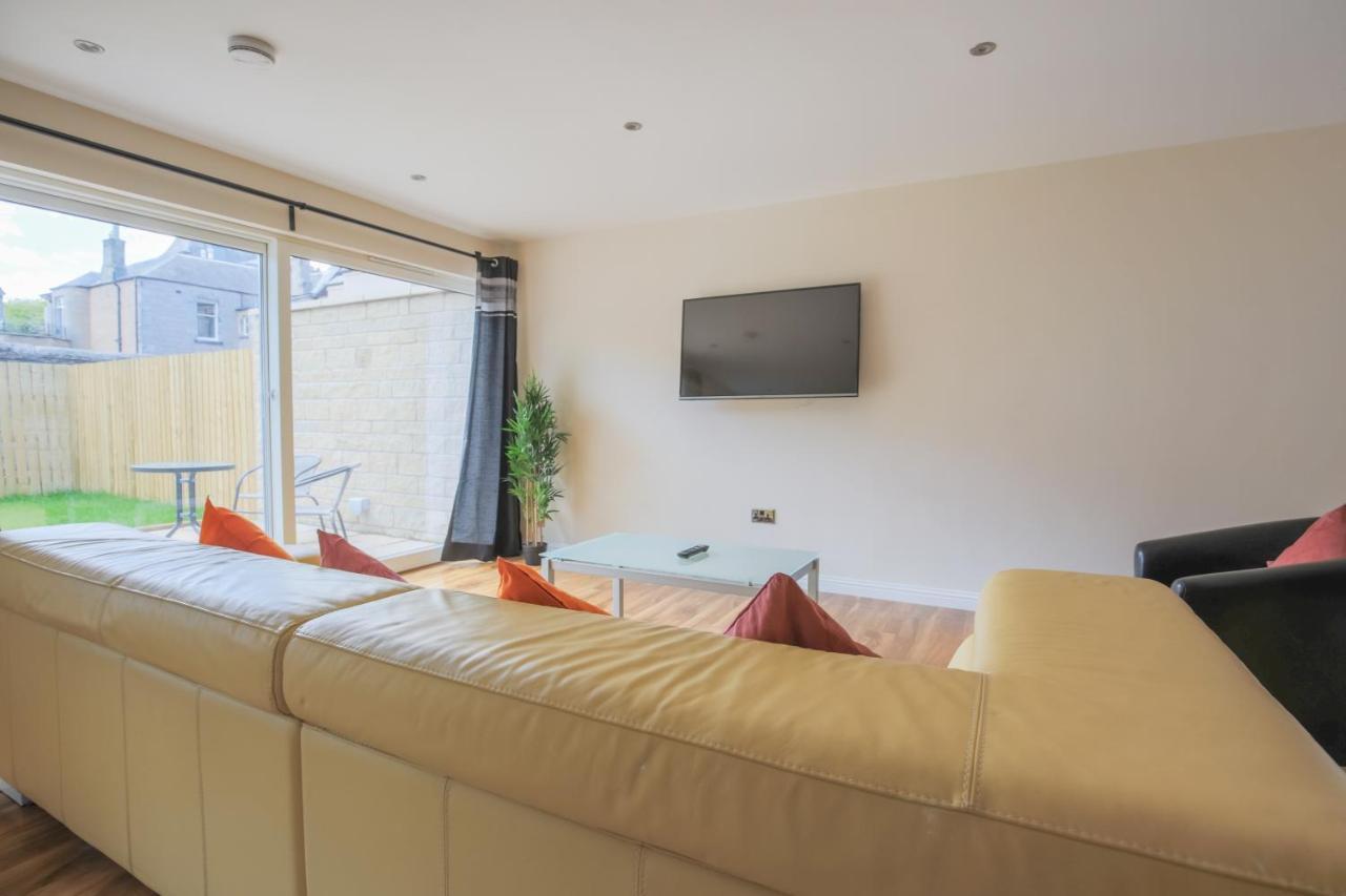 Stylish Modern Newly Built Apartment 15 Min From City Centre Edimburgo Esterno foto