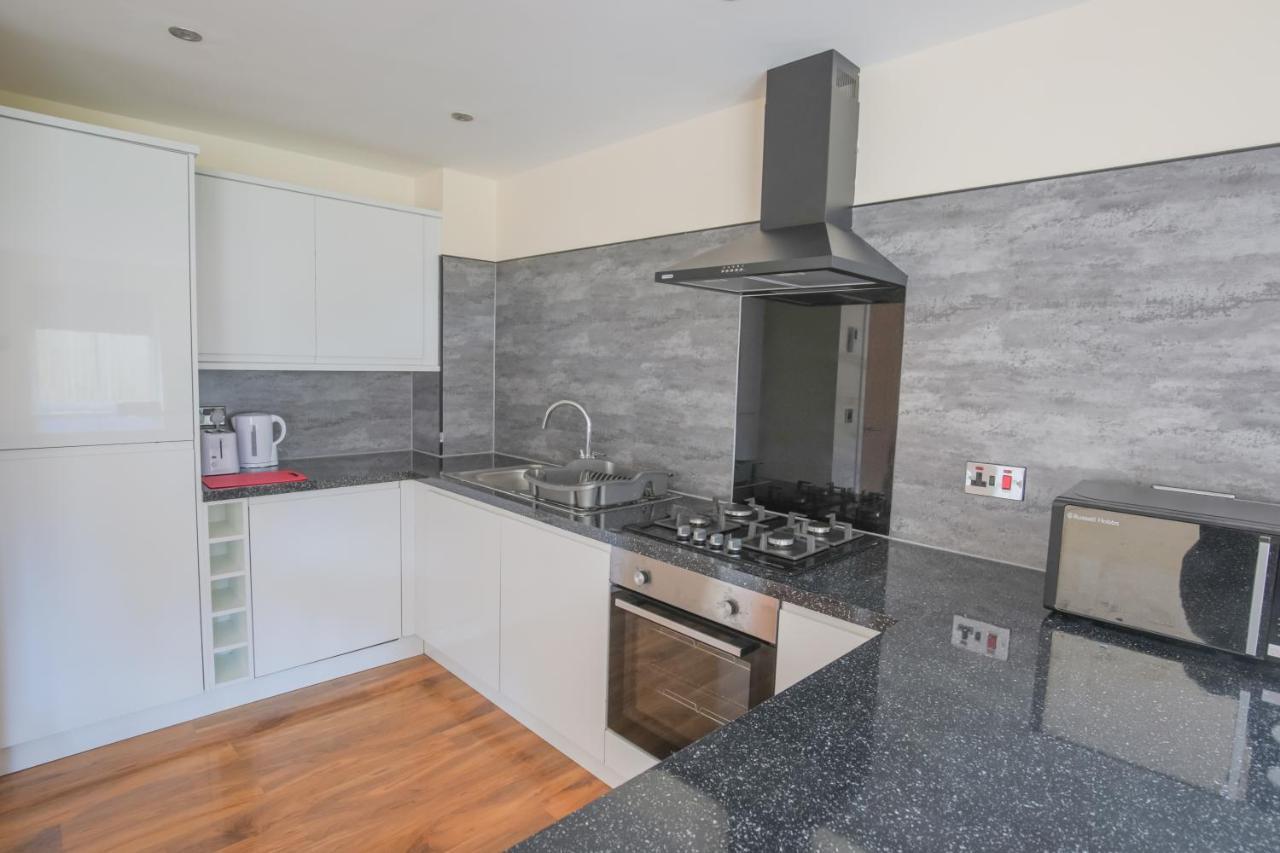 Stylish Modern Newly Built Apartment 15 Min From City Centre Edimburgo Esterno foto