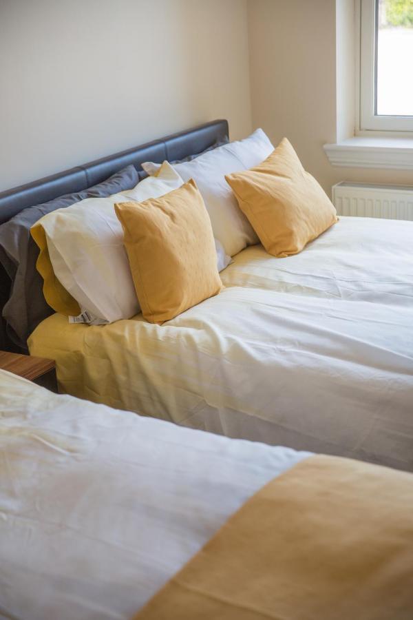 Stylish Modern Newly Built Apartment 15 Min From City Centre Edimburgo Esterno foto
